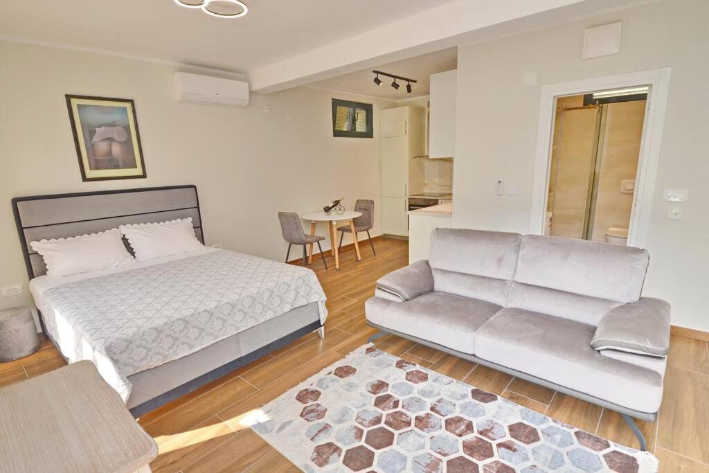 Urban Escape For Two In Kotor Exterior foto